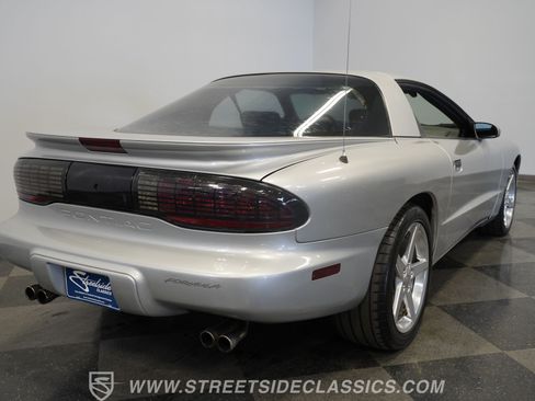 Used 1997 Pontiac Firebird Formula w/ Opt Pkg RWD image 11