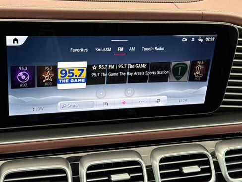 Used 2025 Mercedes-Benz Maybach GLS 600 4MATIC image 21