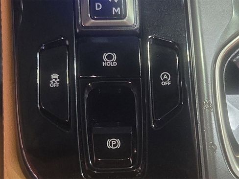 Certified 2025 Lexus NX 250 FWD w/ Accessory Package (Z1) image 22