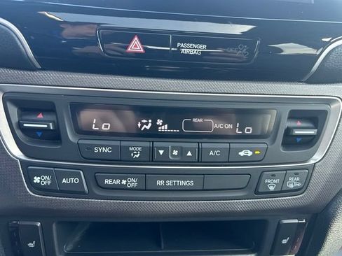 Used 2023 Honda Ridgeline RTL-E image 35