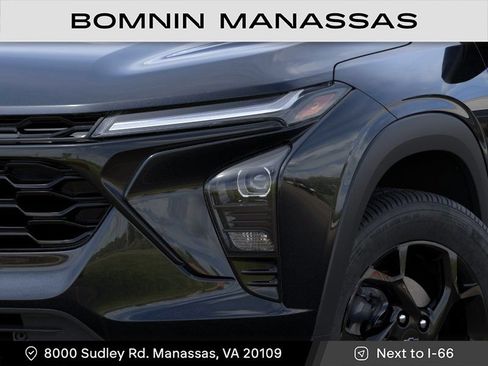 New 2026 Chevrolet Trax LT w/ Midnight Edition FWD image 10