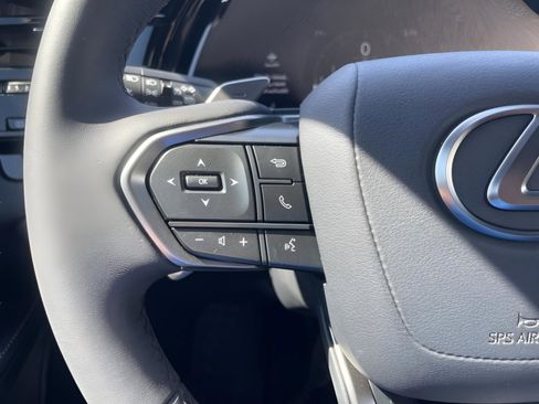 Used 2025 Lexus RX 350 FWD w/ Technology Package image 17