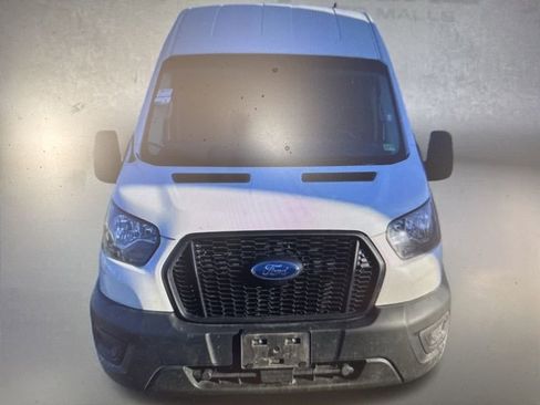 Used 2023 Ford Transit 250 Medium Roof AWD image 5