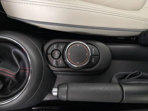 Used 2019 MINI Cooper S w/ Driver Assistance Package image 30