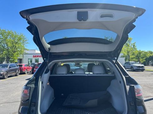 Used 2022 Jeep Compass Limited w/ Elite Group AWD/4WD image 11
