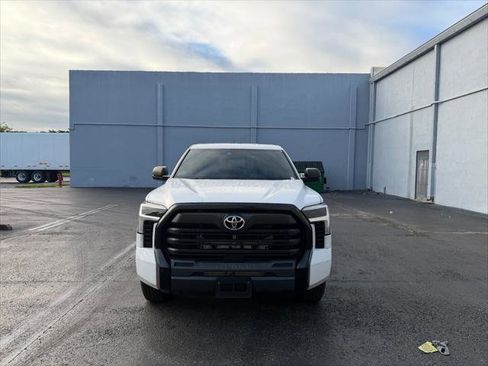 Used 2022 Toyota Tundra SR w/ SR Tow Package image 7
