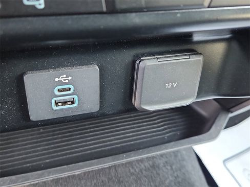 Used 2024 Ford F250 XLT w/ FX4 Off-Road Package image 19