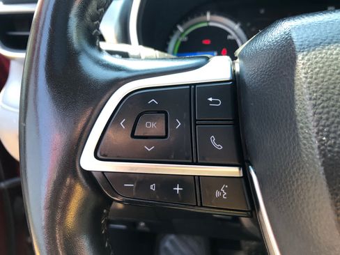 Used 2021 Toyota Highlander Platinum AWD/4WD image 10
