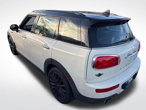 Used 2017 MINI Cooper Clubman image 3