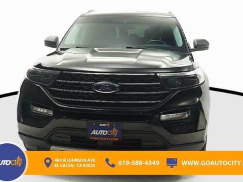 Used 2021 Ford Explorer XLT w/ Equipment Group 202A RWD image 4
