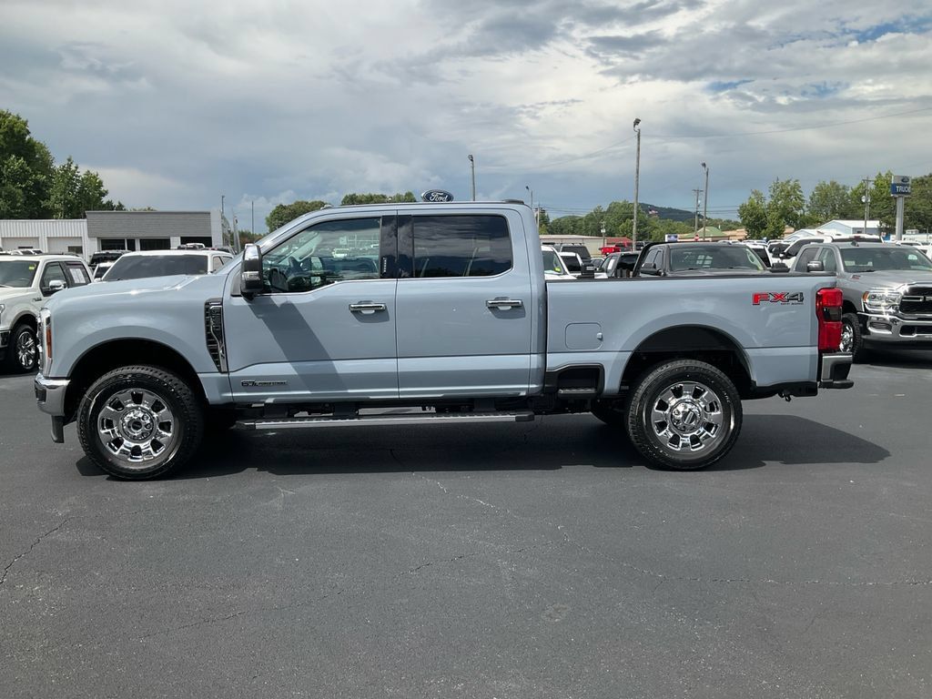 New 2026 Ford F250 Lariat w/ Chrome Package AWD/4WD image 8