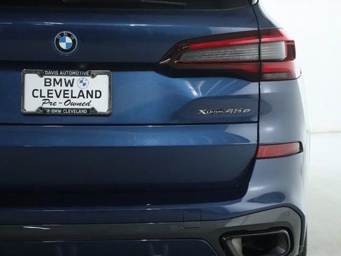 Certified 2023 BMW X5 xDrive45e w/ Executive Package image 46