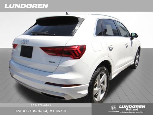 Used 2019 Audi Q3 2.0T Premium AWD/4WD image 8