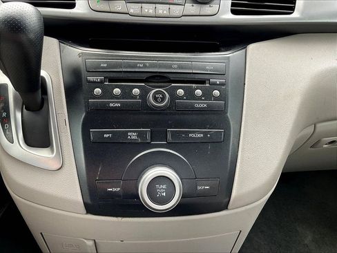 Used 2011 Honda Odyssey LX image 14
