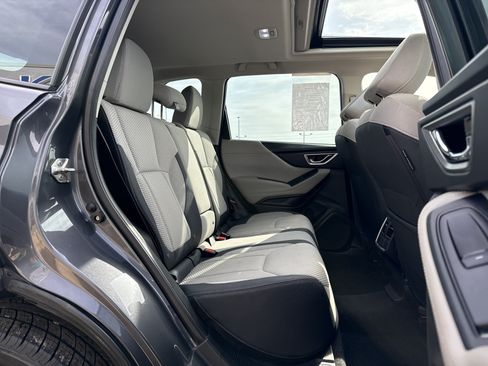 Used 2023 Subaru Forester Premium AWD/4WD image 17