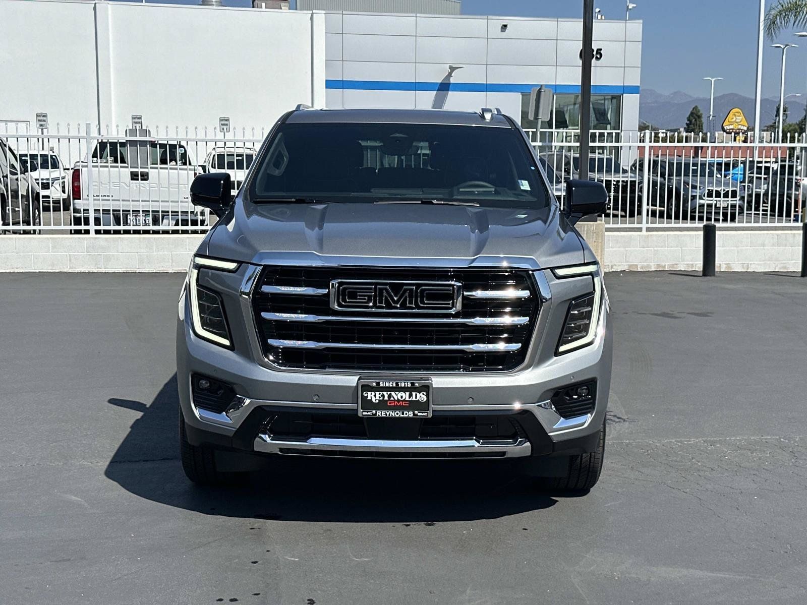 New 2026 GMC Yukon Elevation w/ Elevation Premium Package AWD/4WD image 2