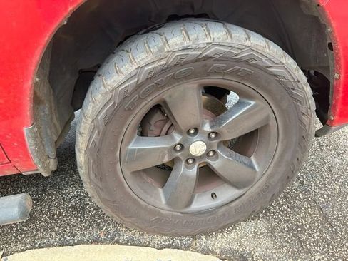 Used 2016 RAM 1500 Express RWD image 7
