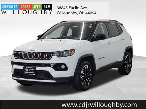 Used 2023 Jeep Compass Limited AWD/4WD image 1