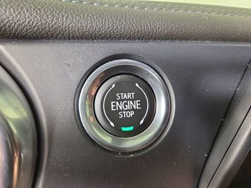 Used 2021 Chevrolet Blazer LT FWD image 24