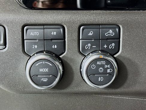 Used 2024 GMC Sierra 1500 Elevation w/ Elevation Premium Package AWD/4WD image 17