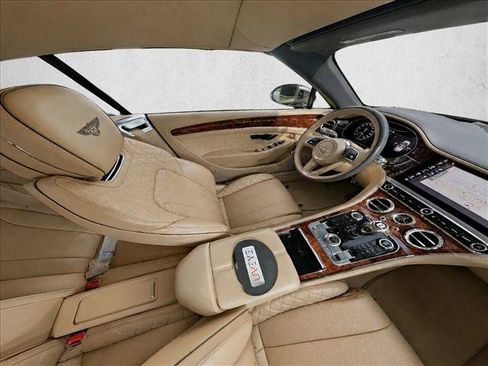 Used 2022 Bentley Continental GT AWD/4WD image 19