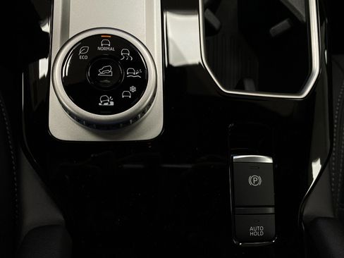 New 2026 Mitsubishi Outlander LE AWD/4WD image 26