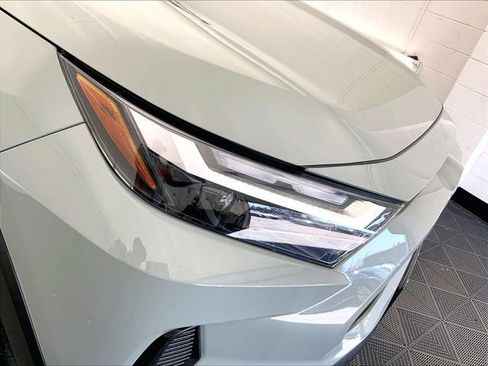 Used 2022 Toyota RAV4 XLE w/ Convenience Package image 28