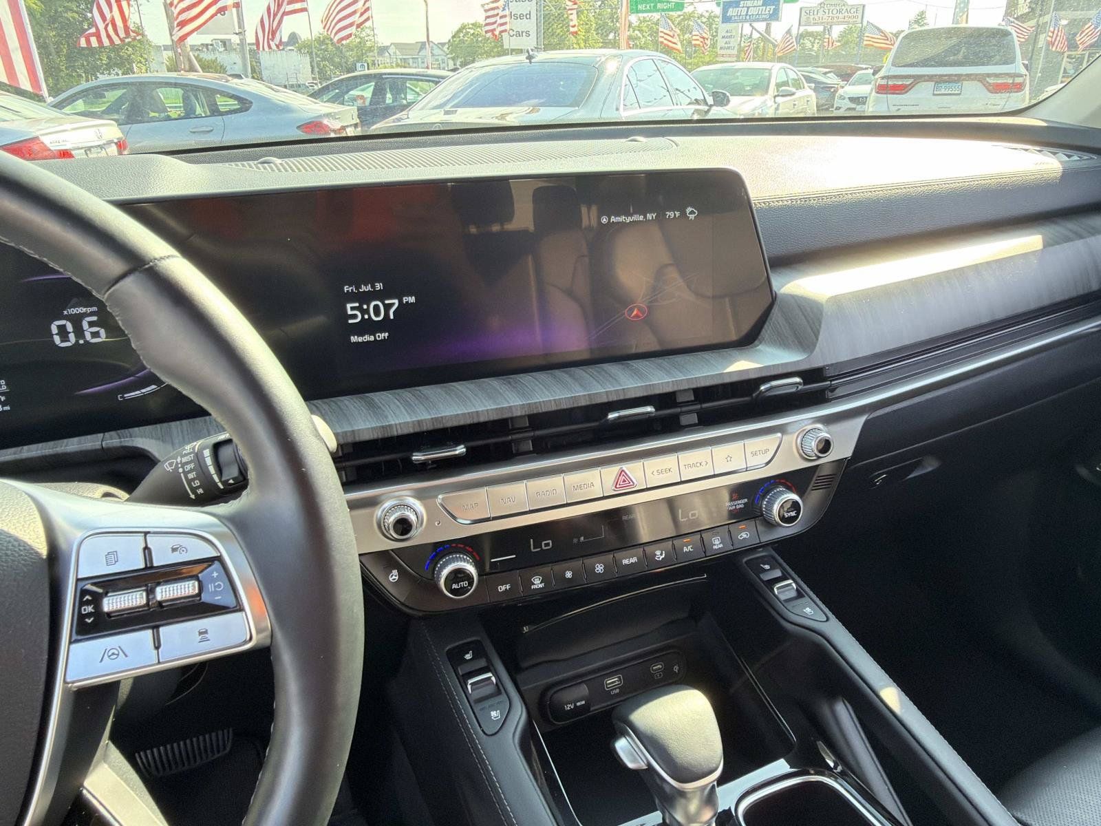 Used 2024 Kia Telluride EX AWD/4WD image 21