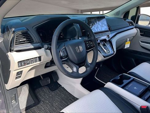 New 2026 Honda Odyssey Elite image 7