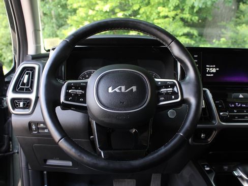 Certified 2023 Kia Sorento X-Line EX AWD/4WD image 11