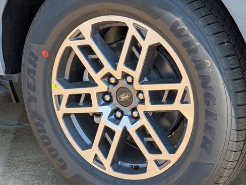 New 2025 Ford Expedition Max Active image 36