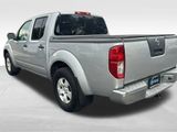 Used 2011 Nissan Frontier SV w/ SV Premium Utility Pkg image 3
