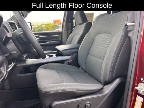 Used 2024 RAM 1500 Big Horn AWD/4WD image 35