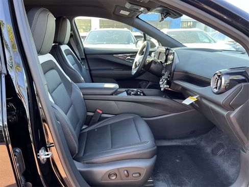 New 2026 Chevrolet Blazer EV LT image 26