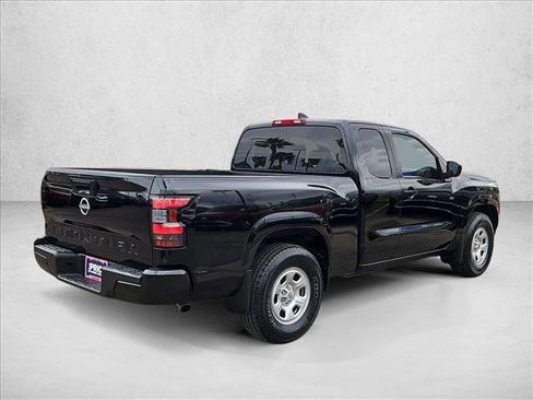 Used 2022 Nissan Frontier S image 5