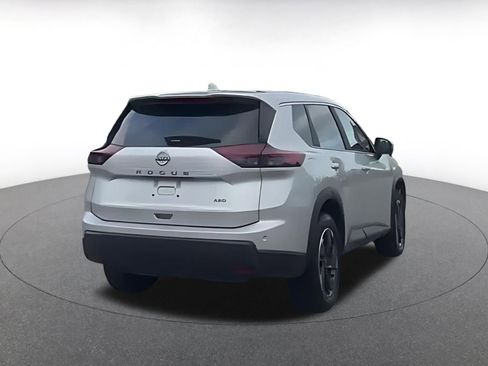 Used 2025 Nissan Rogue SV AWD/4WD image 12