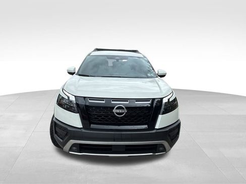 Used 2025 Nissan Pathfinder Rock Creek AWD/4WD image 18