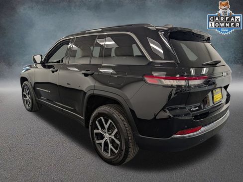 Used 2025 Jeep Grand Cherokee Limited AWD/4WD image 6
