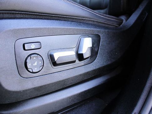 Used 2020 BMW X5 sDrive40i w/ Convenience Package image 10