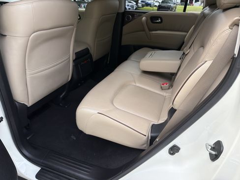 Used 2017 Nissan Armada SL w/ Interior Lighting Package RWD image 18