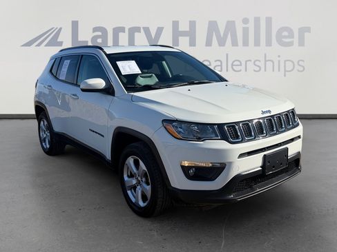 Used 2017 Jeep Compass Latitude image 7
