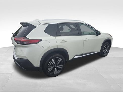 Used 2023 Nissan Rogue SL w/ SL Premium Package FWD image 5