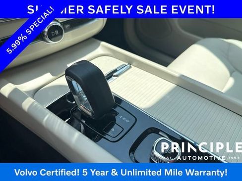 Certified 2024 Volvo XC60 B5 Core w/ Protection Package Premier AWD/4WD image 18