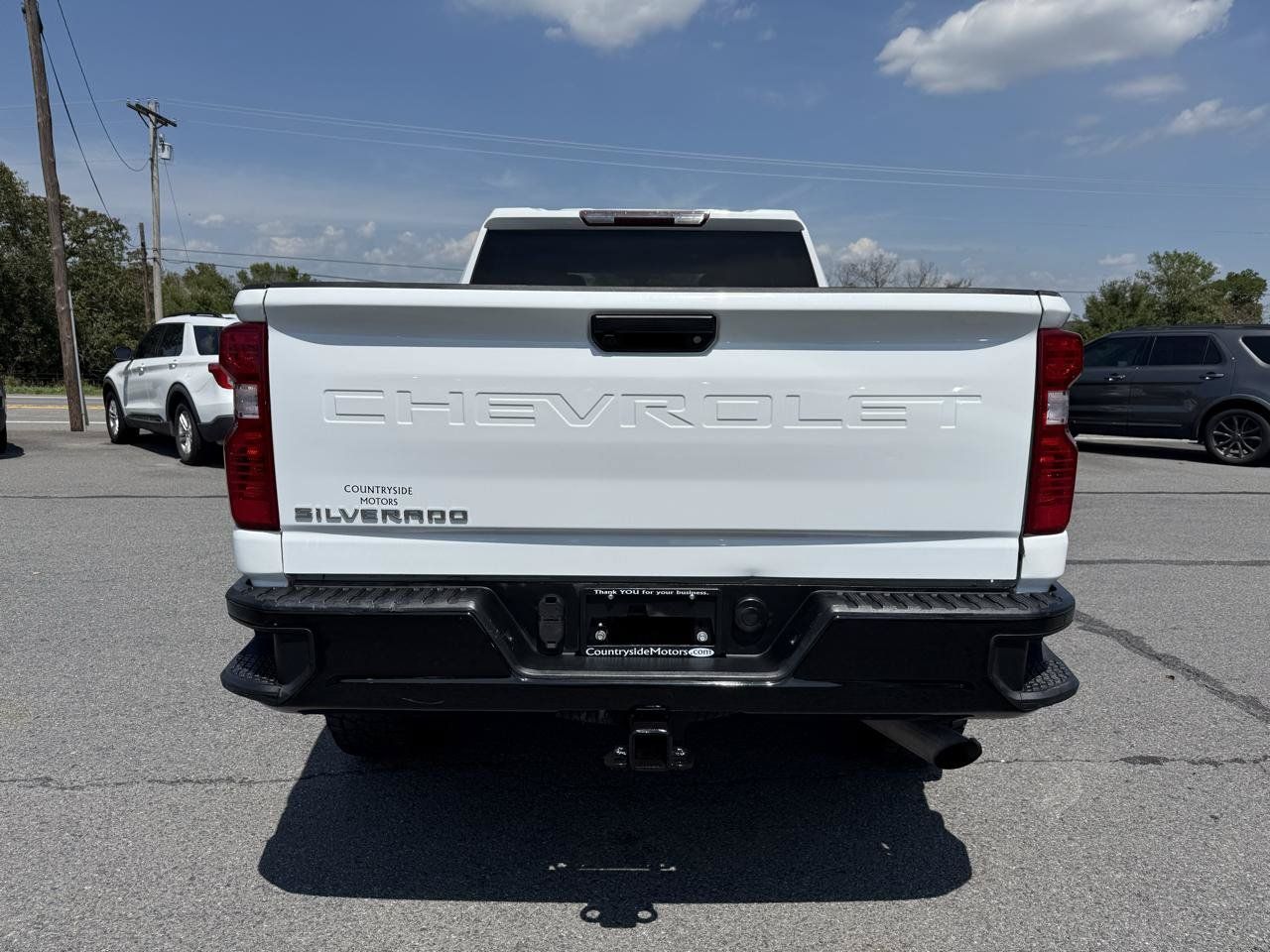 Used 2023 Chevrolet Silverado 2500 Custom AWD/4WD image 5