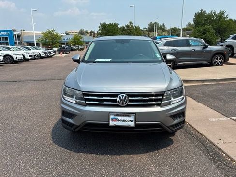Used 2021 Volkswagen Tiguan SE AWD/4WD image 2