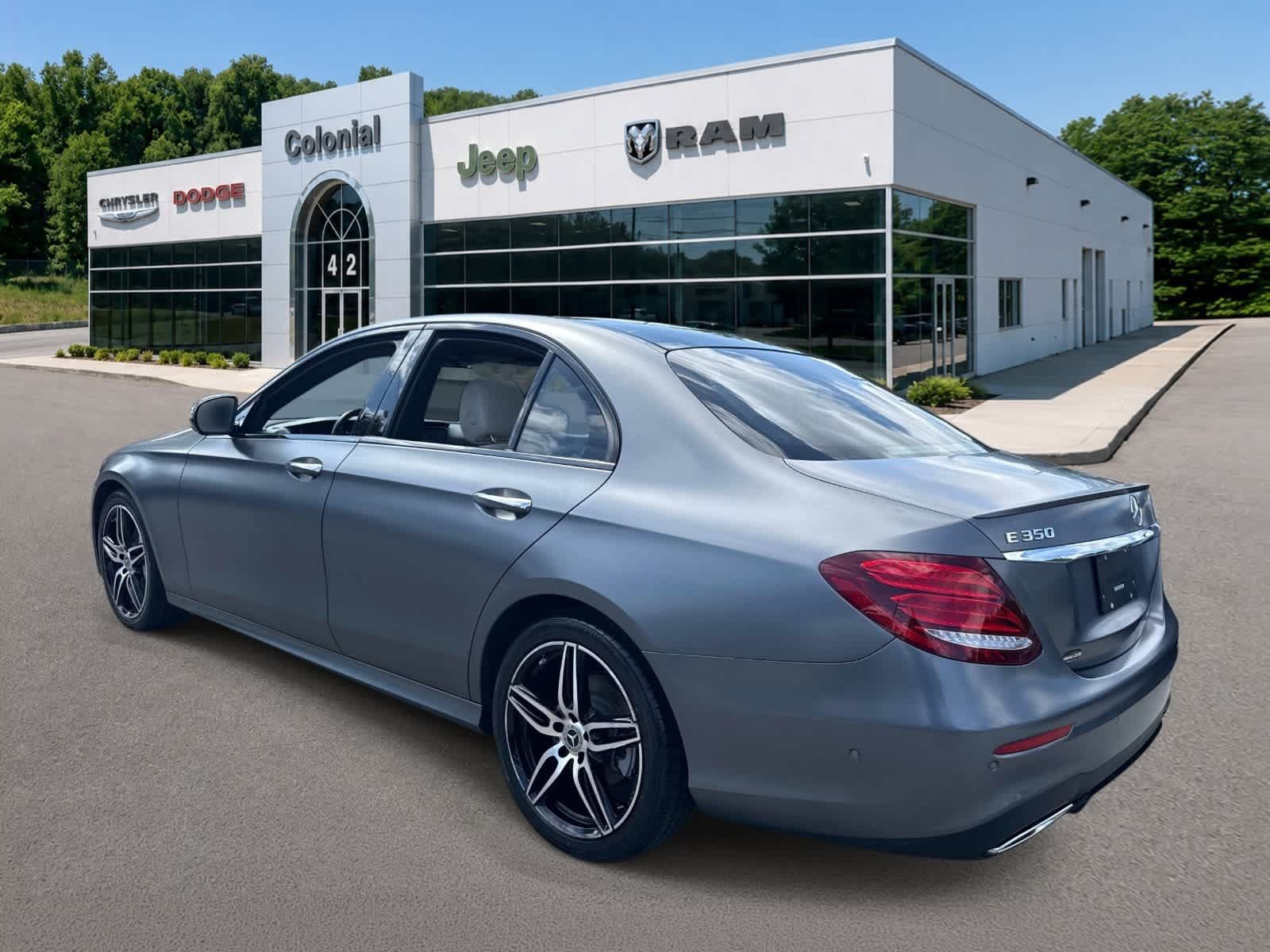 Used 2020 Mercedes-Benz E 350 4MATIC Sedan image 3