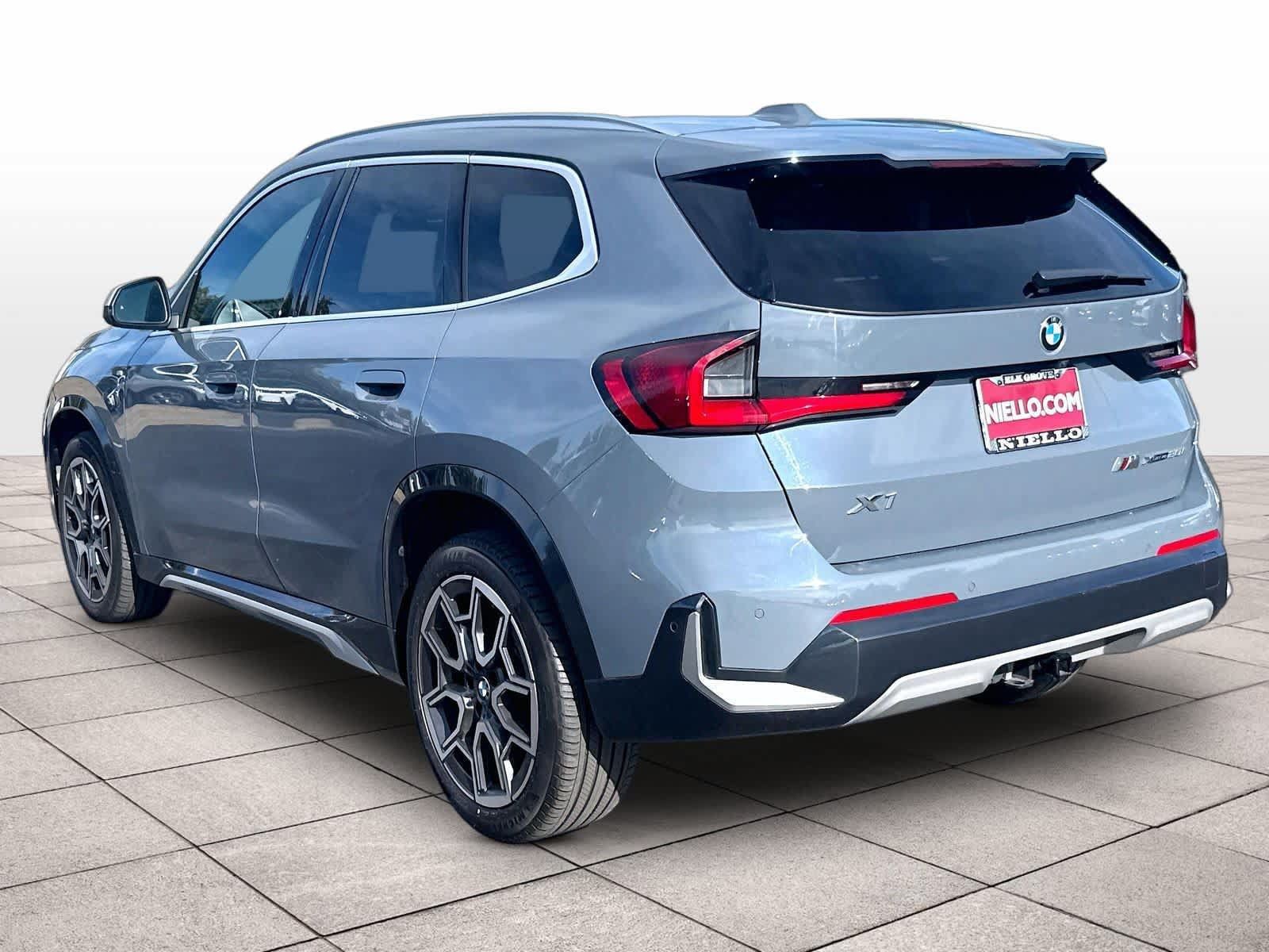 Used 2023 BMW X1 xDrive28i w/ Convenience Package AWD/4WD image 7