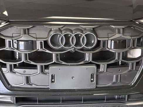 Used 2025 Audi SQ7 Premium Plus AWD/4WD image 8