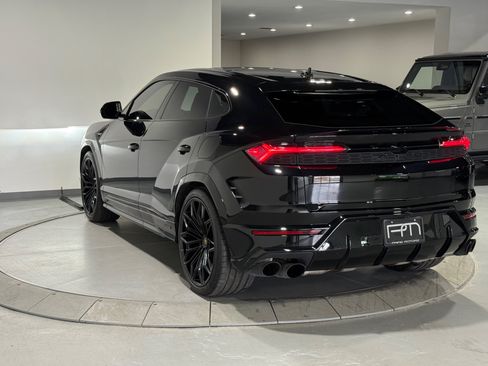 Used 2025 Lamborghini Urus SE AWD/4WD image 16