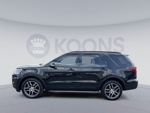 Used 2018 Ford Explorer Sport w/ Equipment Group 401A AWD/4WD image 2